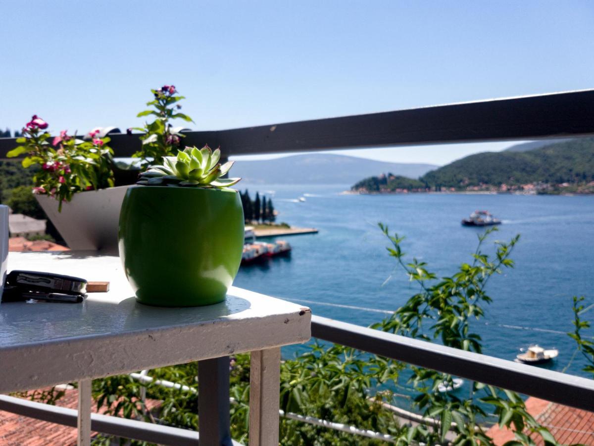 Apartments Eftimov Tivat Exterior foto